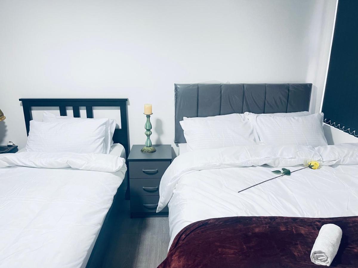 1 Bed Apartment With 2 Beds 1 Double Plus 1 Single Birmingam Exterior foto